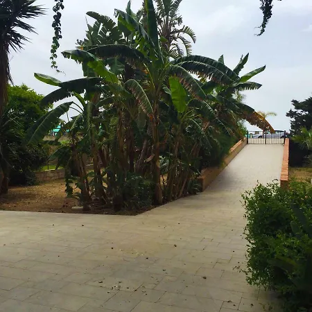 Appartamentino Con Veranda In Fronte Mare Διαμέρισμα *