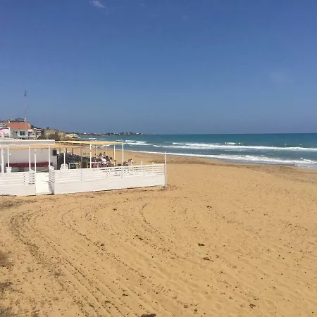 Appartamentino Con Veranda In Fronte Mare Διαμέρισμα *