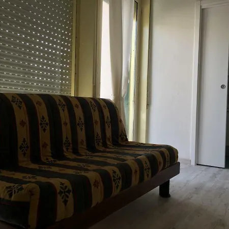 Appartamentino Con Veranda In Fronte Mare *